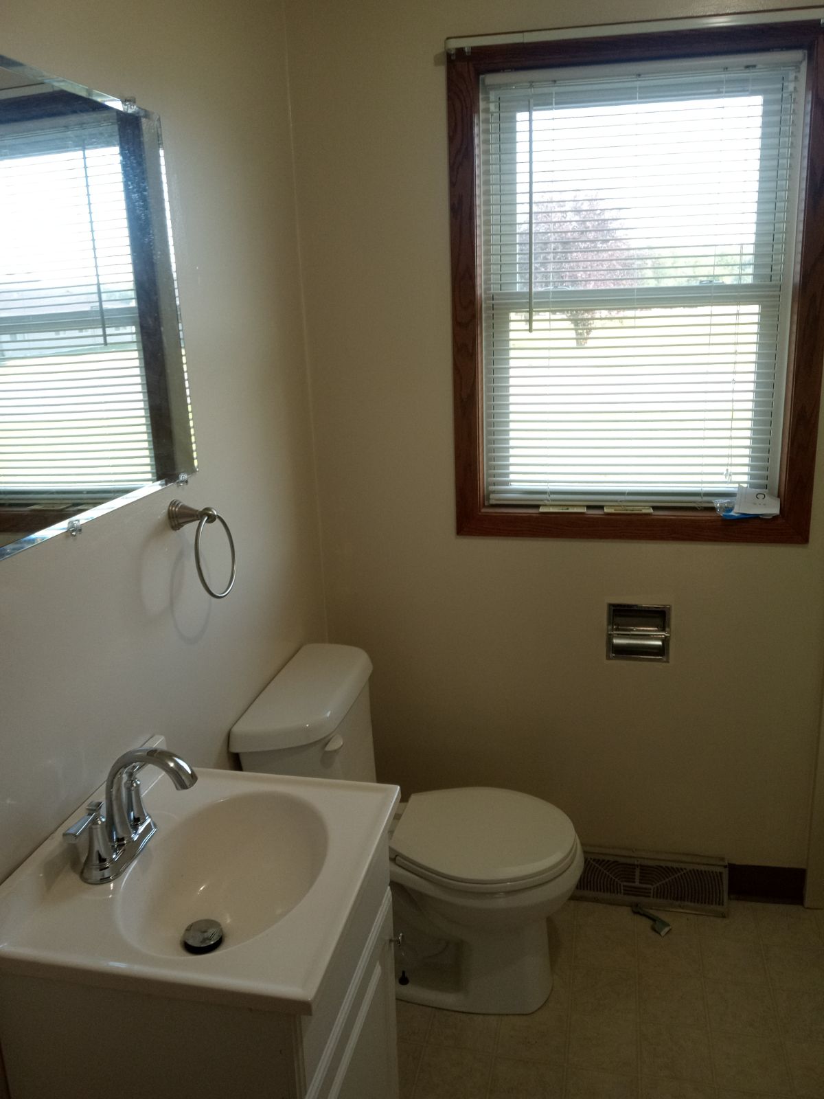 Duplex 1 203